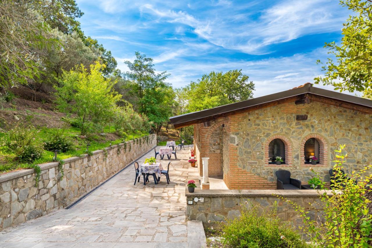Ippotur Medieval Resort カステルヌオーヴォ・マグラ エクステリア 写真