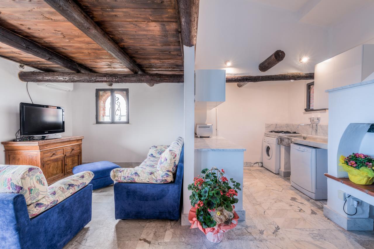Ippotur Medieval Resort カステルヌオーヴォ・マグラ エクステリア 写真